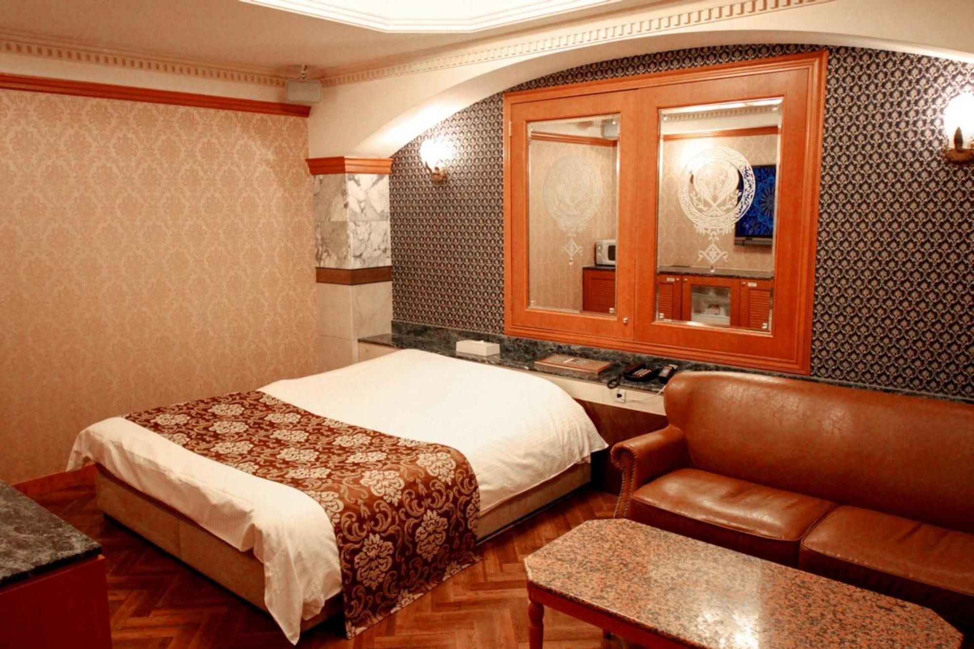 Hotel Shasha Toyonaka (Adults Only) מראה חיצוני תמונה